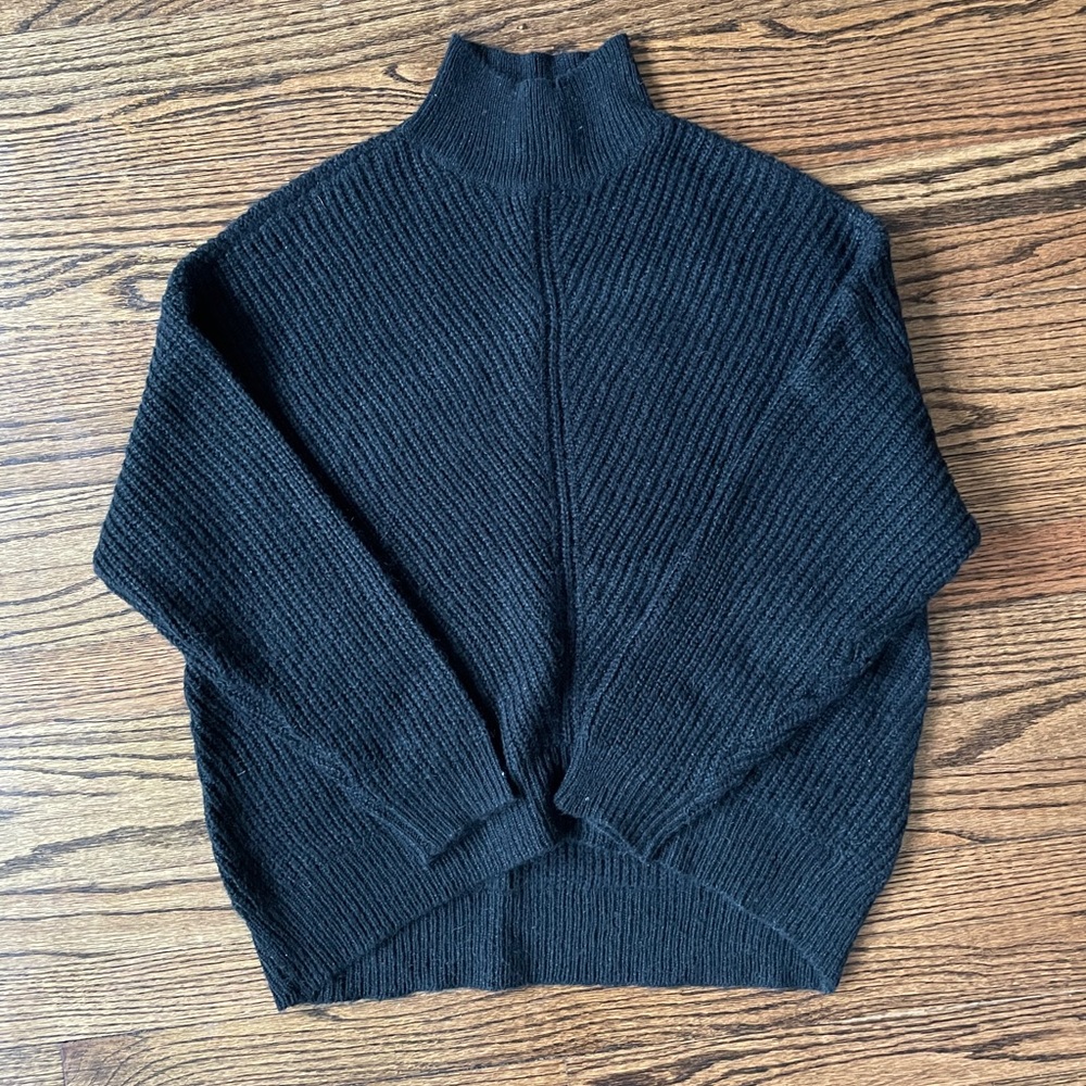 Vince Camuto Black Mock Turtle Sweater. Size XS